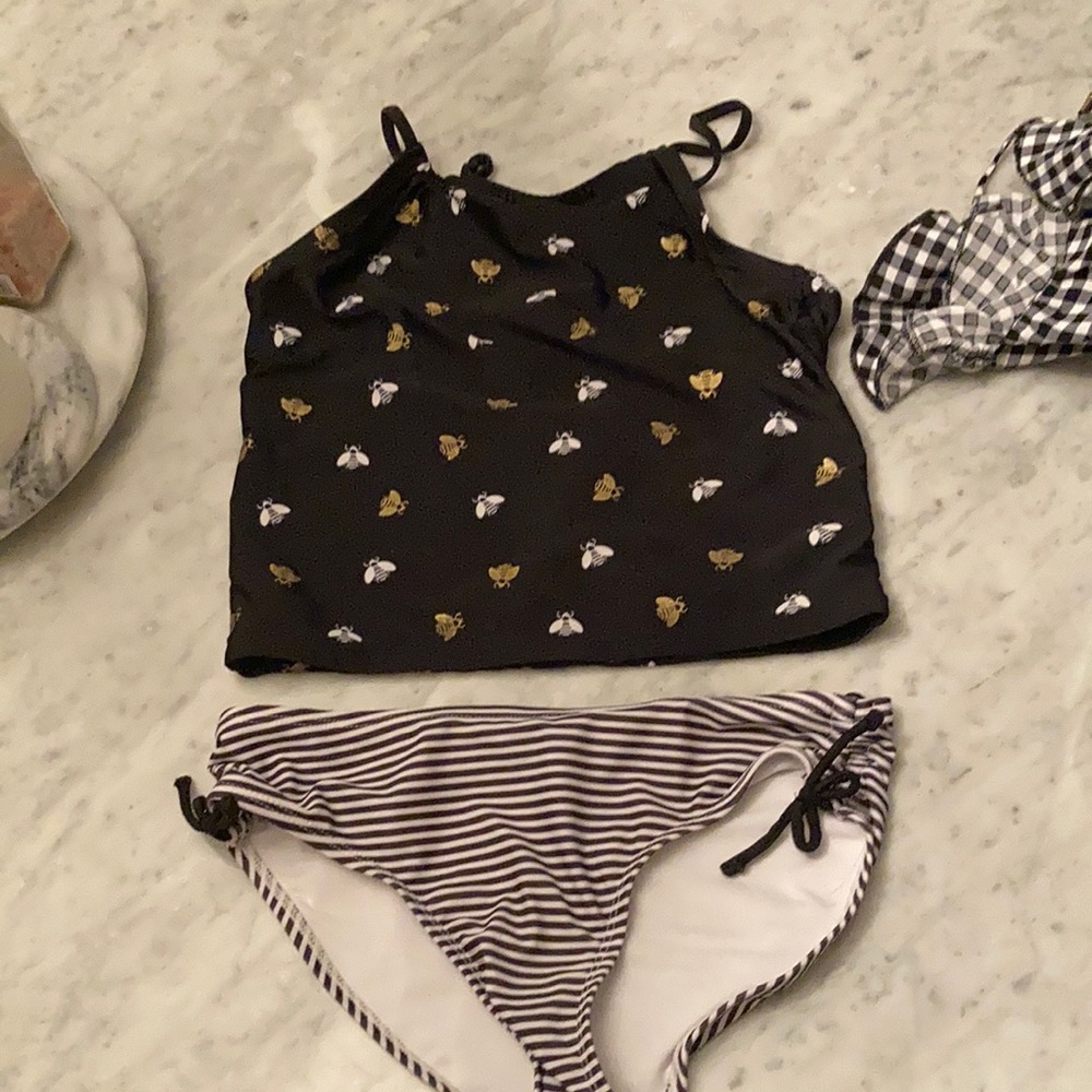 Old navy swimsuit girls size large/ 2 piece black